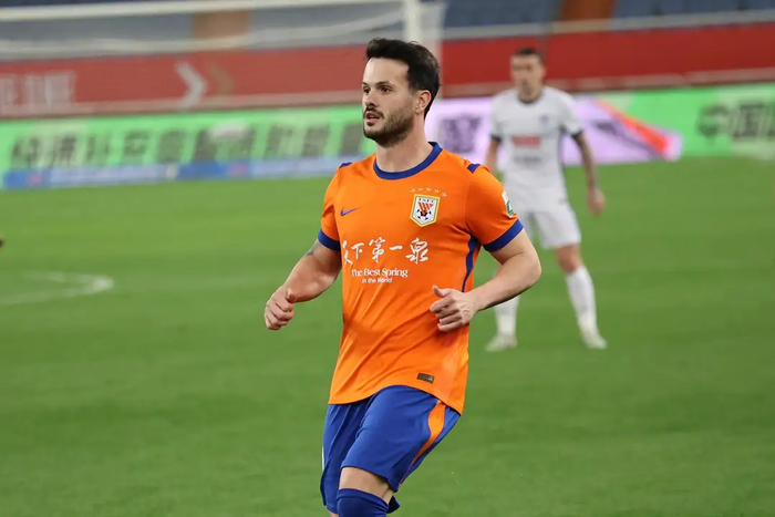 2026世界杯投注官方网站-摆烂养老，泰山队高层怎么想的，瓦科续约并非1+1，而是选择高薪+长约|卡扎伊什维利|山东泰山|大连英博|韩鹏|合同_新浪体育_新浪新闻